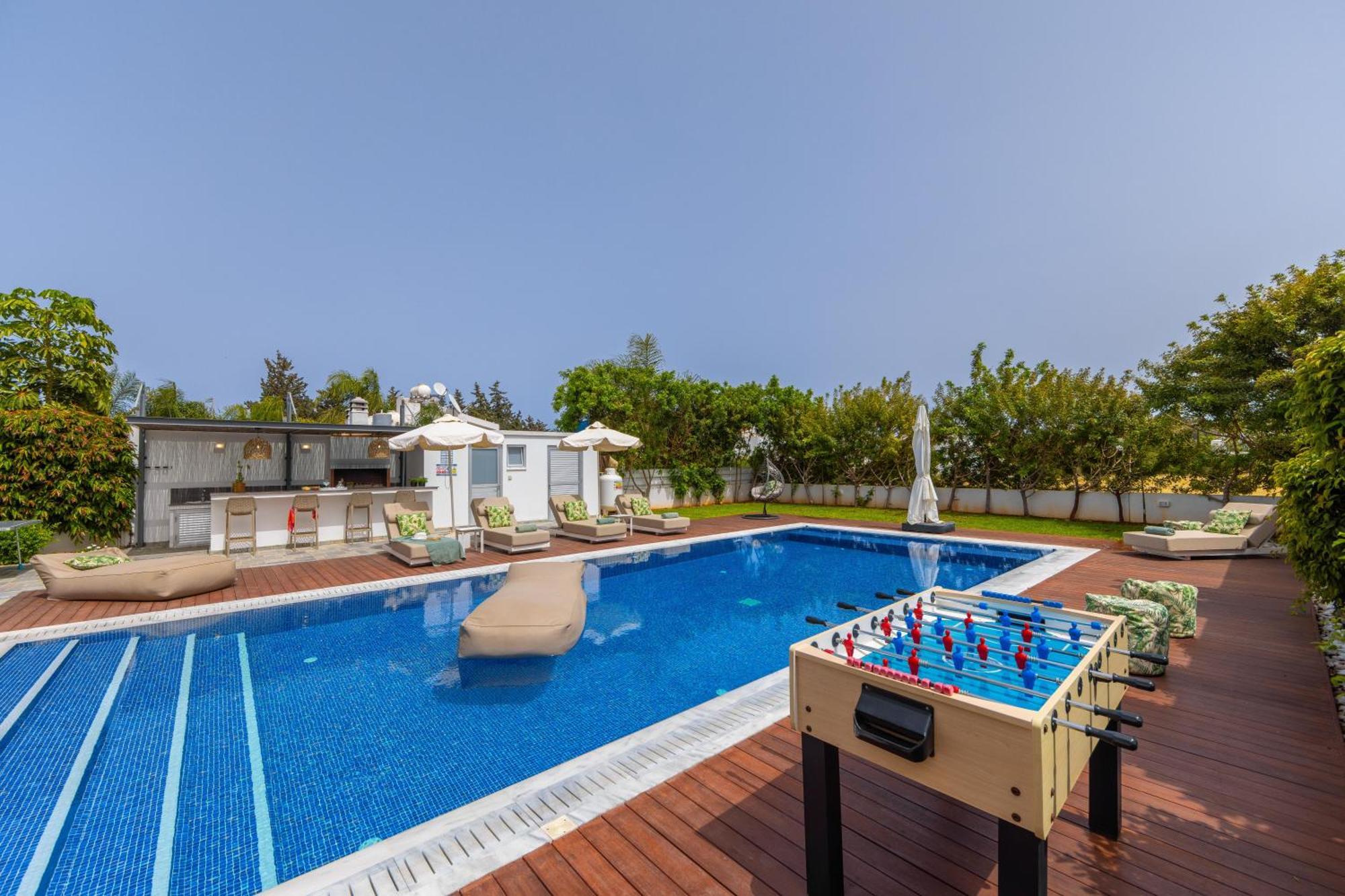 Green Heaven Villa 3 โปรทาราส ภายนอก รูปภาพ