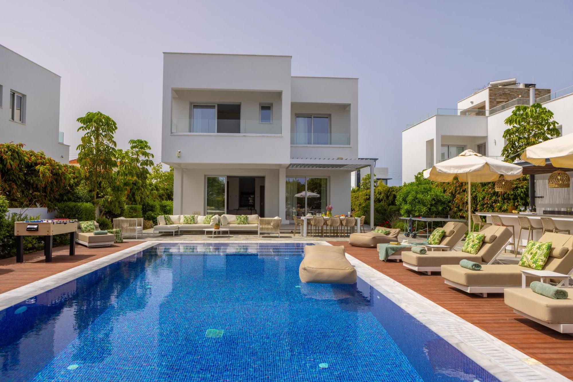 Green Heaven Villa 3 โปรทาราส ภายนอก รูปภาพ
