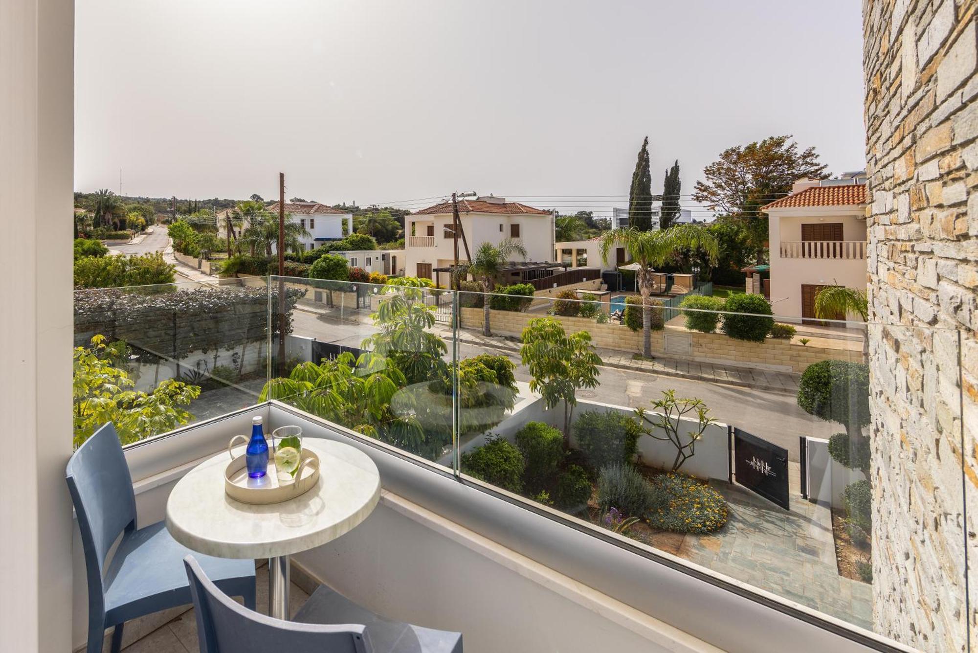 Green Heaven Villa 3 โปรทาราส ภายนอก รูปภาพ