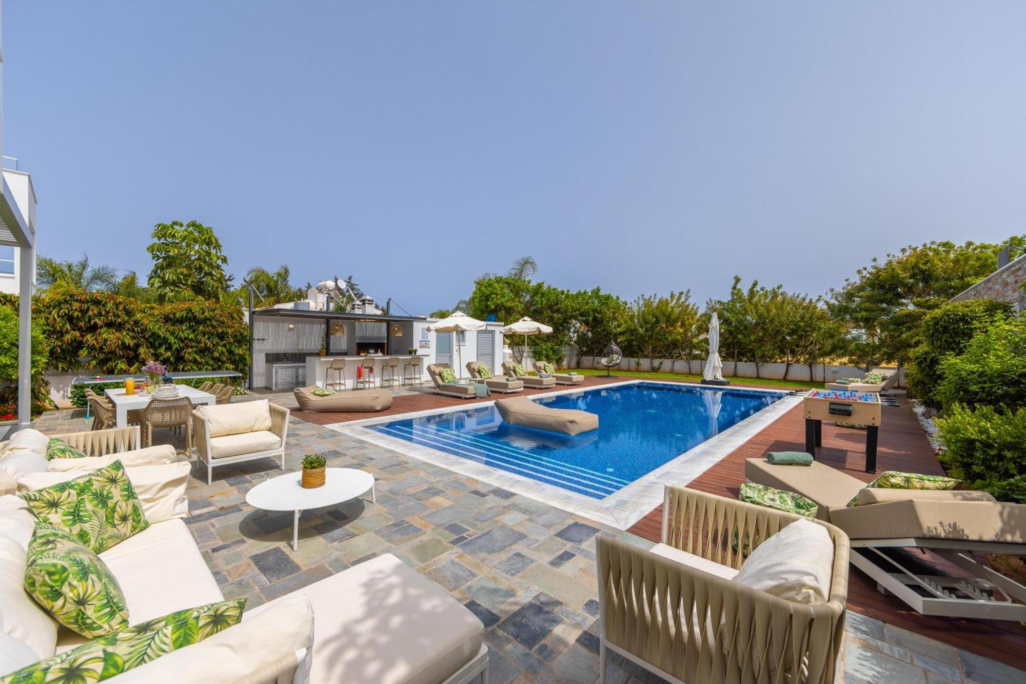 Green Heaven Villa 3 โปรทาราส ภายนอก รูปภาพ