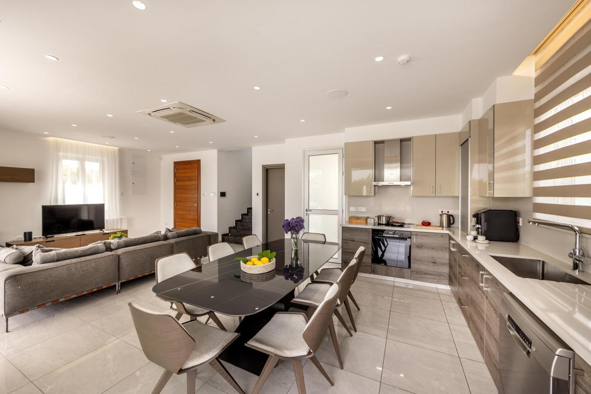 Green Heaven Villa 3 โปรทาราส ภายนอก รูปภาพ