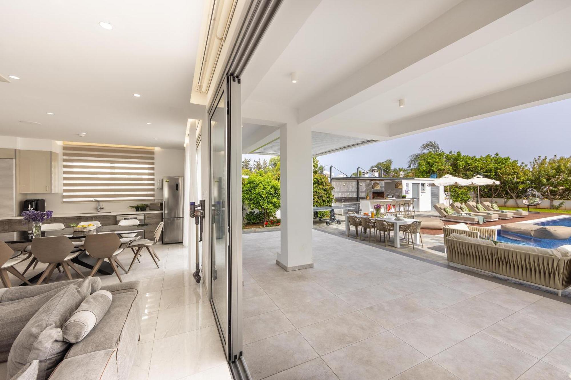 Green Heaven Villa 3 โปรทาราส ภายนอก รูปภาพ