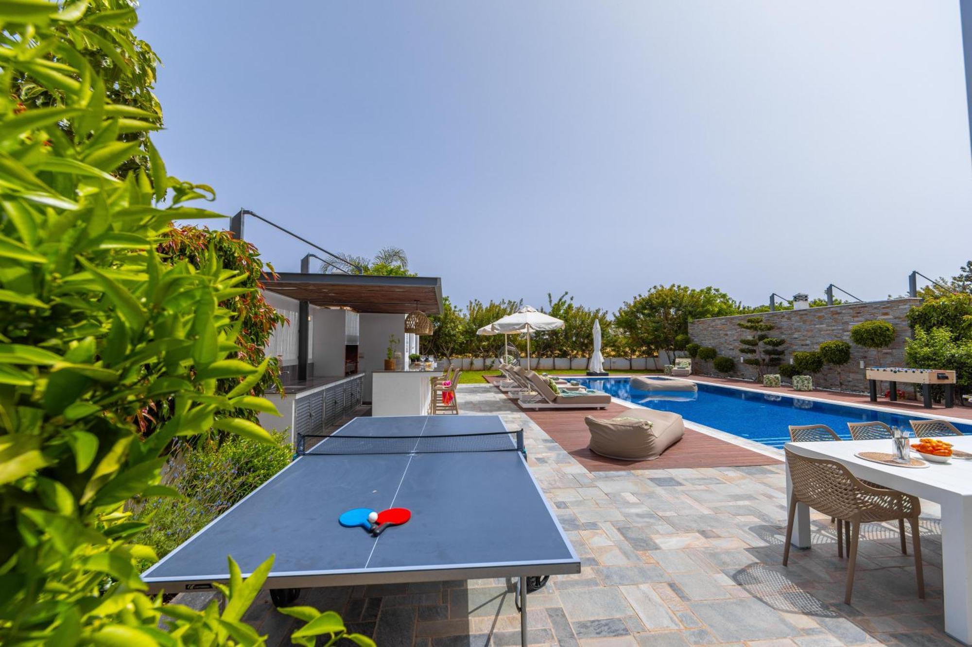 Green Heaven Villa 3 โปรทาราส ภายนอก รูปภาพ
