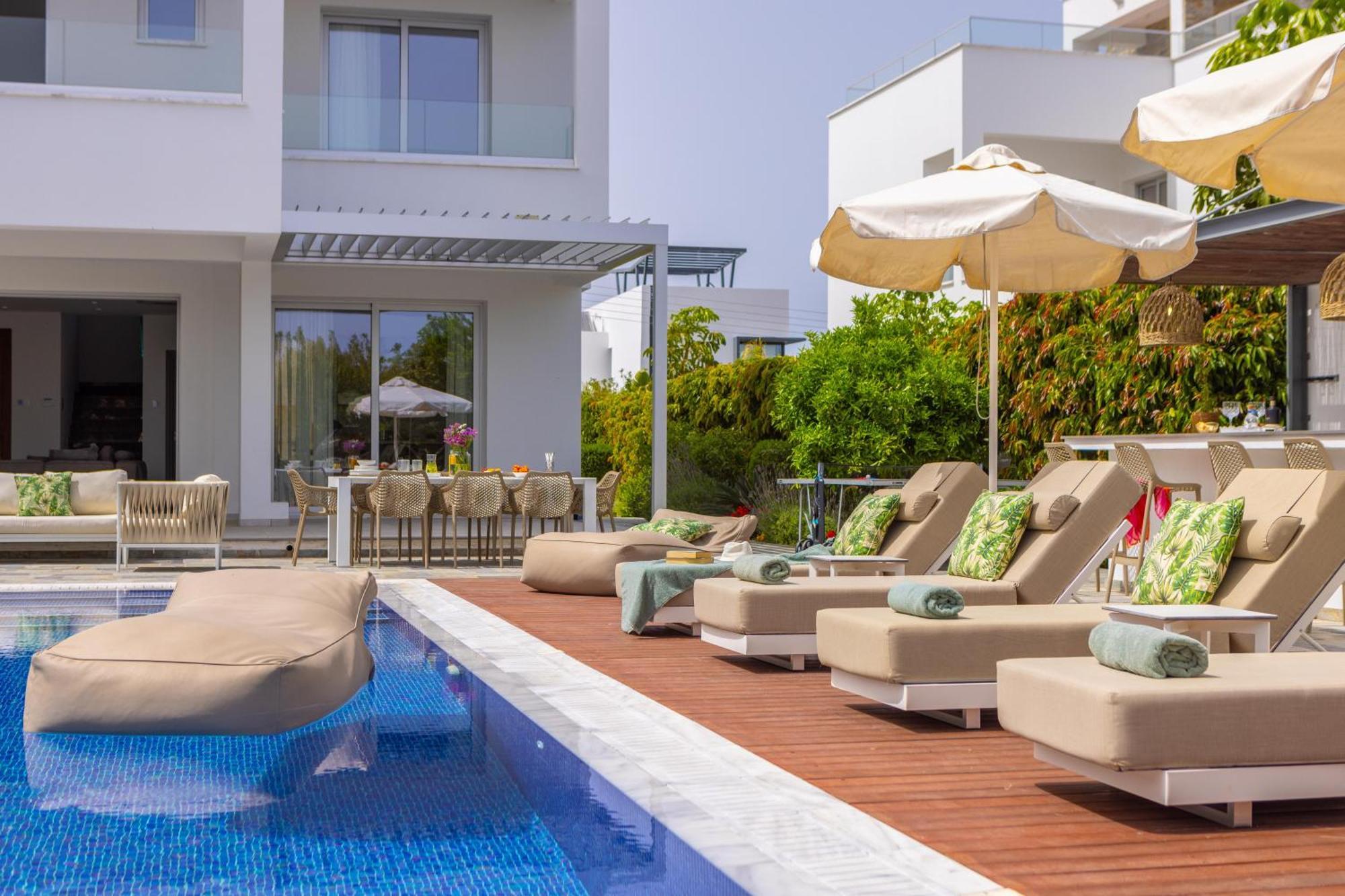Green Heaven Villa 3 โปรทาราส ภายนอก รูปภาพ