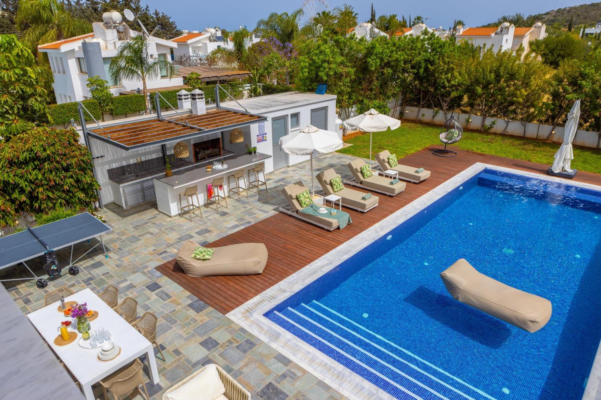 Green Heaven Villa 3 โปรทาราส ภายนอก รูปภาพ